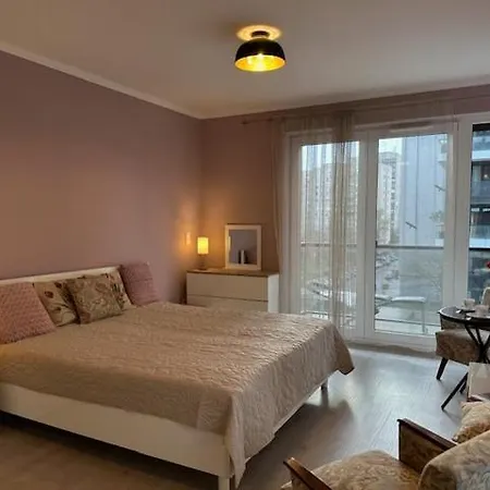 Luxurious Bob With Private Parking Budapest