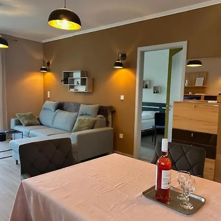 Luxurious Bob With Private Parking * Budapest