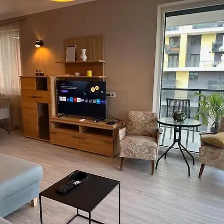 Luxurious Bob With Private Parking Apartman *