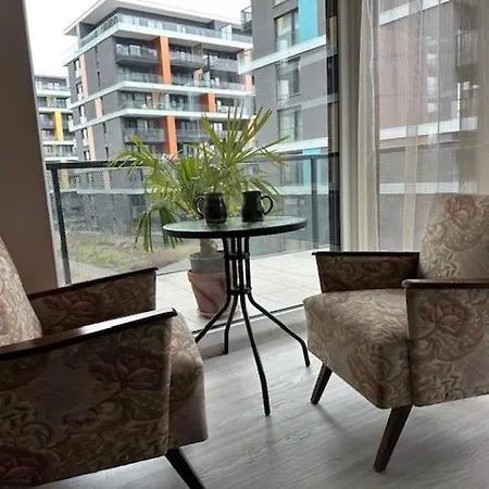 Apartmán Luxurious Bob With Private Parking *