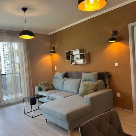 Luxurious Bob With Private Parking Apartment Budapest