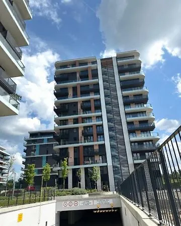 Διαμέρισμα Luxurious Bob With Private Parking Βουδαπέστη